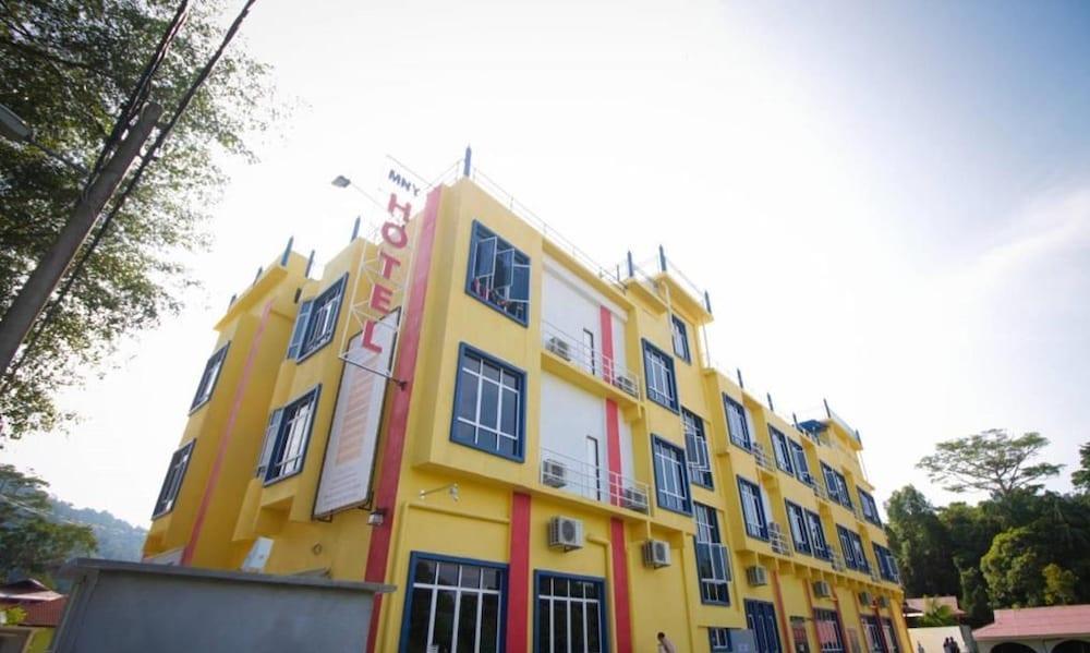 Mny Hotel & Resort Kampung Teluk Nipah Exterior foto
