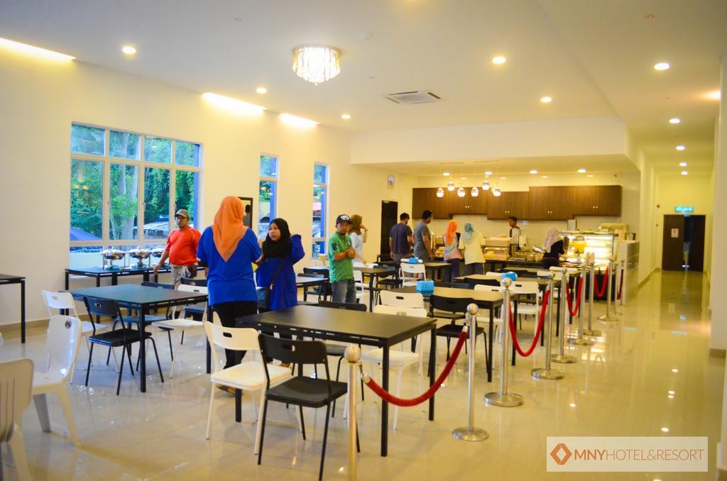 Mny Hotel & Resort Kampung Teluk Nipah Exterior foto