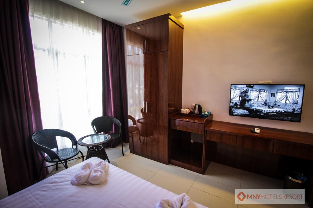 Mny Hotel & Resort Kampung Teluk Nipah Exterior foto