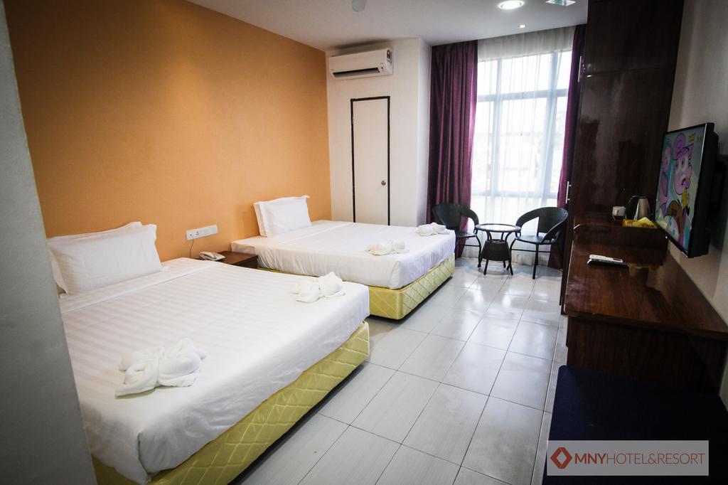 Mny Hotel & Resort Kampung Teluk Nipah Exterior foto
